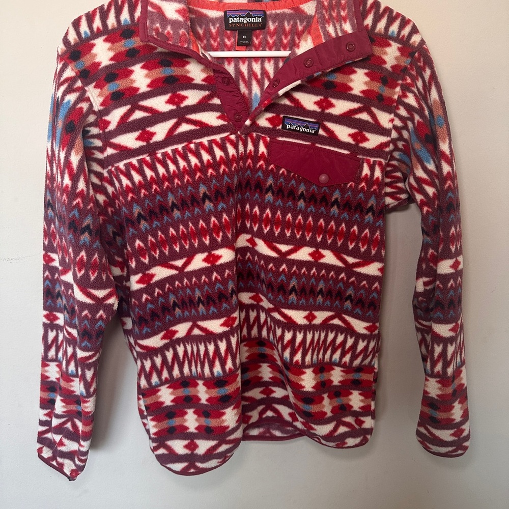 Patagonia Synchilla Red and White Patterned Fleece Pullover